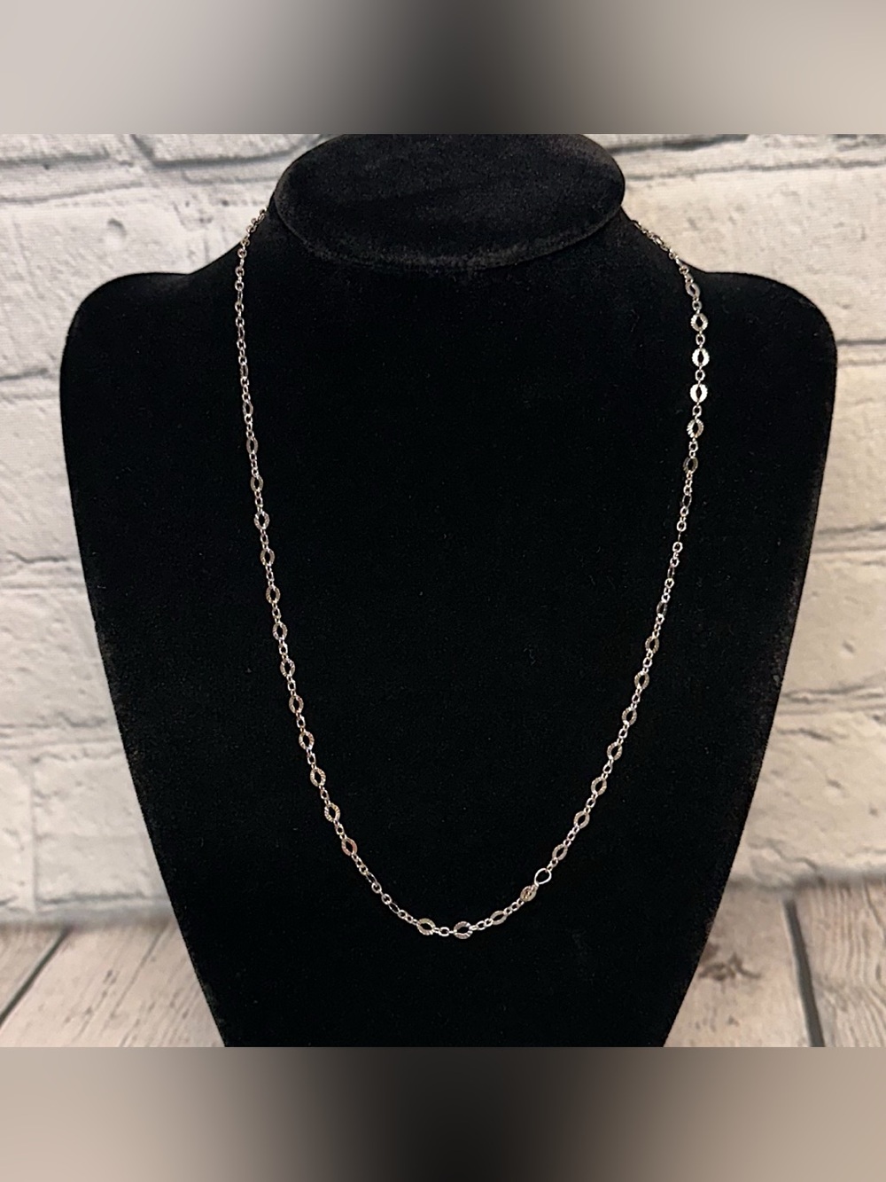 NWT! American West Textured Chain Necklace